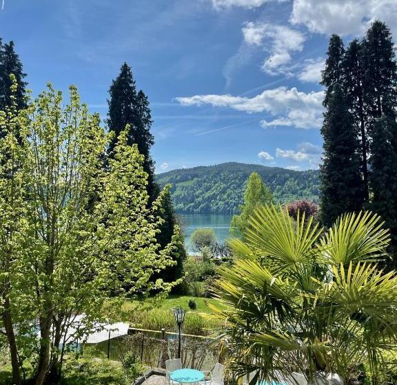 בית מלון כפרי Villa Parkschlössl