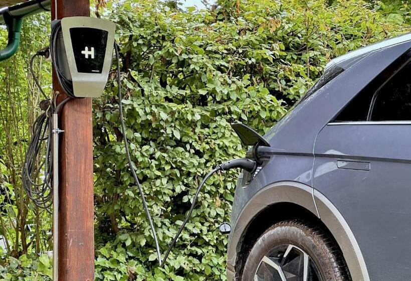 בית מלון כפרי Villa Parkschlössl