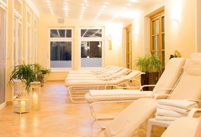 Parkhotel Tristachersee