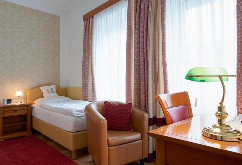 פנסיון Gasthof Hametner Mit Innviertlerhof Mit Direktem Zugang Zur Therme Mediterrana Durch Unseren Garten!