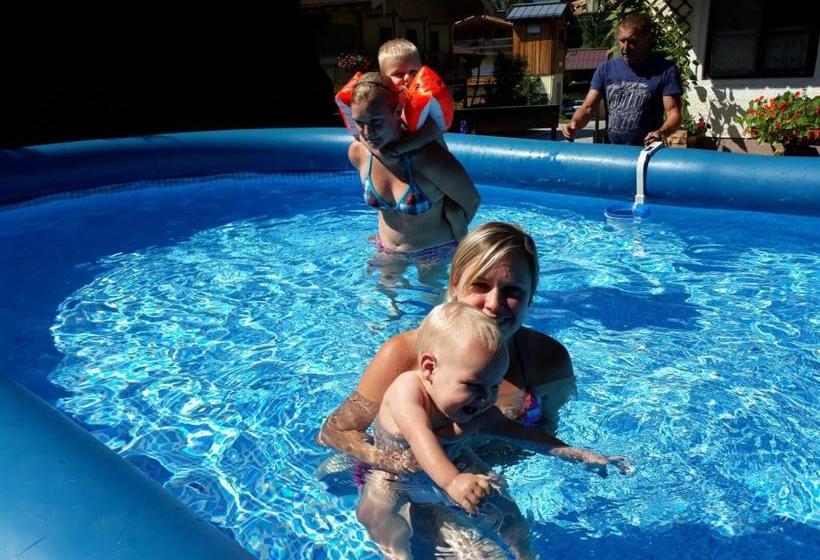 פנסיון Jugendgästehaus Oberau