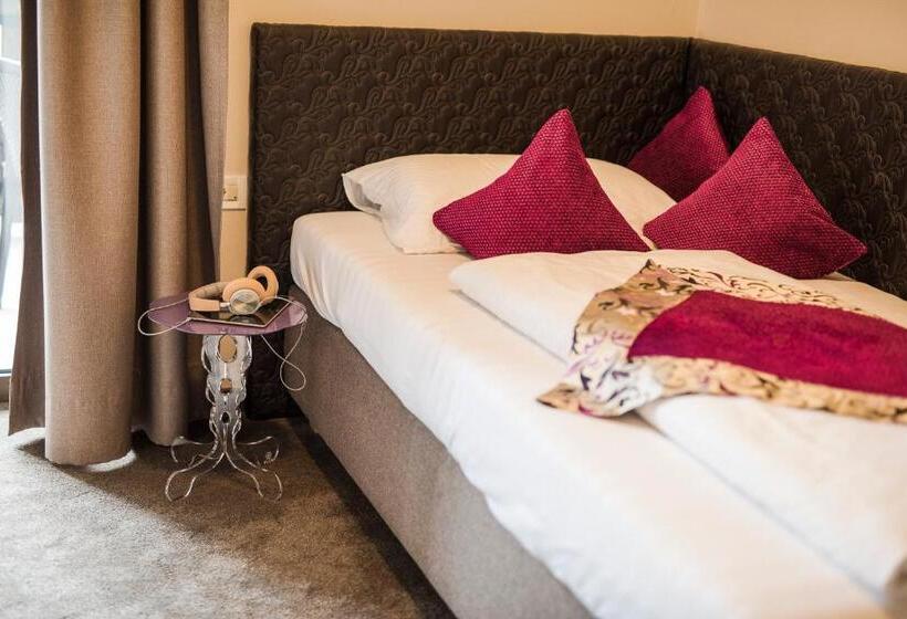 פנסיון Restaurant Kirchsteiger