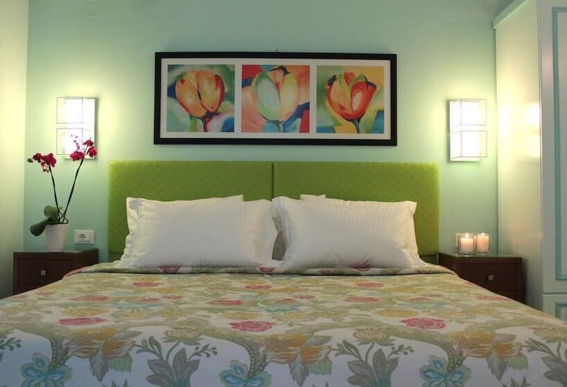 Amaryllis Hotel Apartments