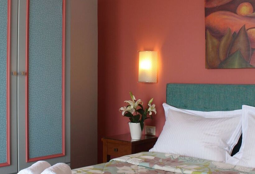 Amaryllis Hotel Apartments