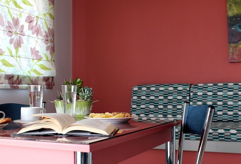 Amaryllis Hotel Apartments