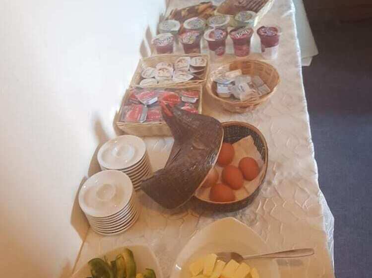 住宿加早餐  Pension Im Bett