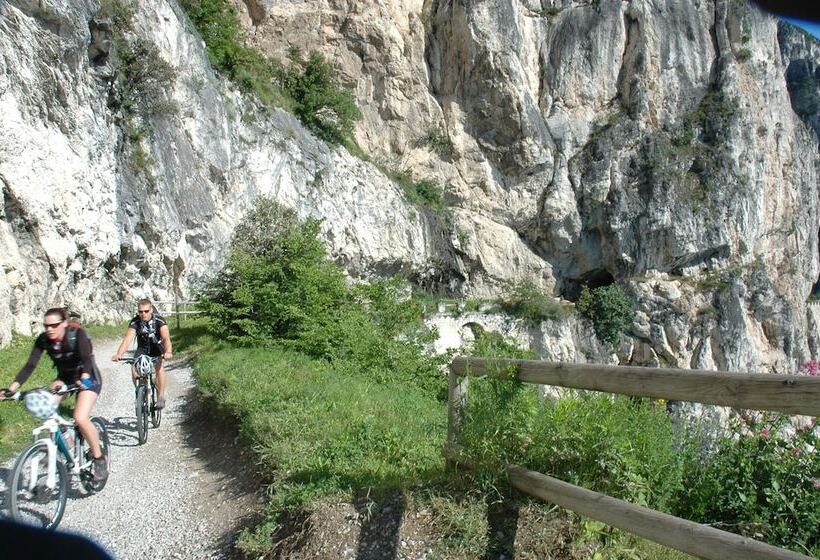 Family Hotel Adriana