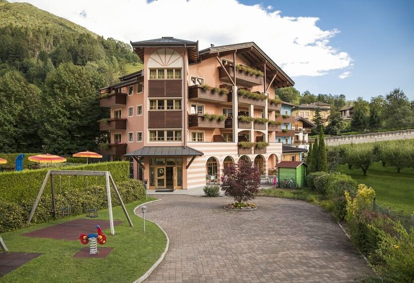 Family Hotel Adriana