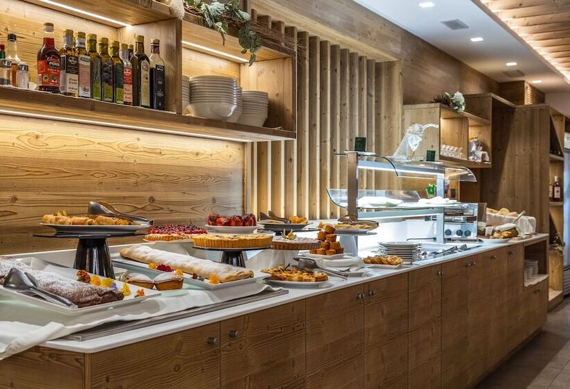 Family Hotel Adriana