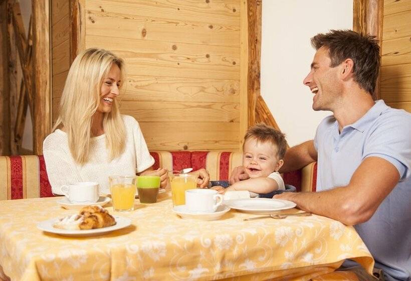 Family Hotel Adriana