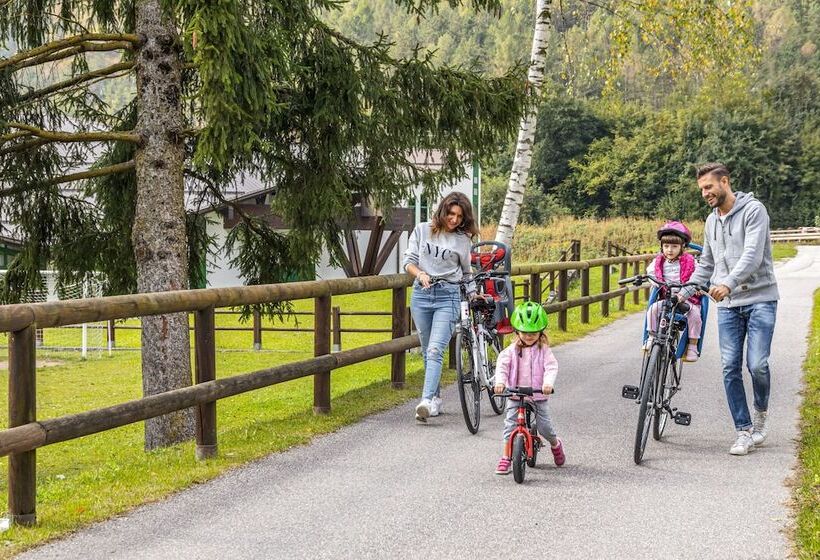 Family Hotel Adriana