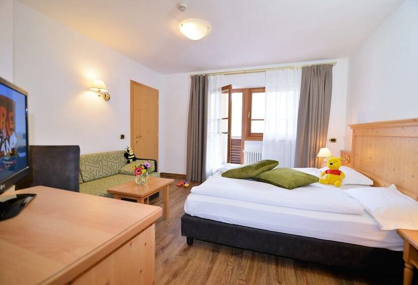 Family Hotel Adriana