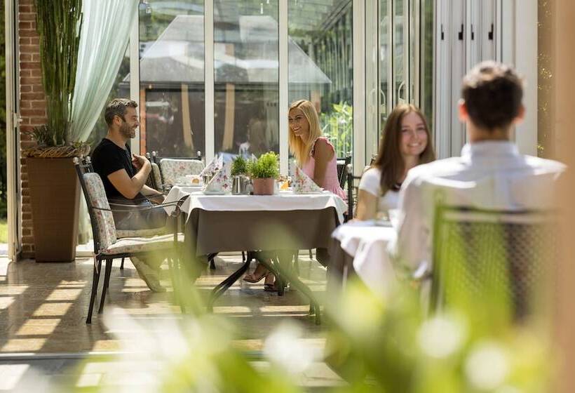 Gartenresidence Zea Curtis