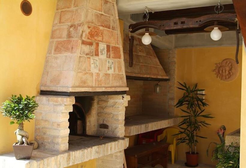 Отель Agriturismo Al Crepuscolo