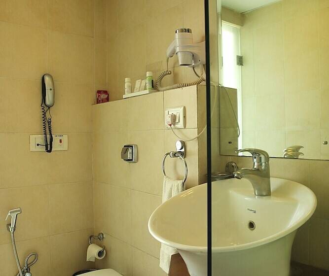 فندق Ahuja Residency Parklane, Gurgaon