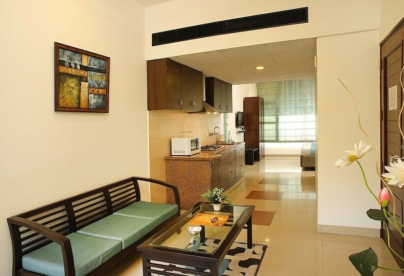 فندق Ahuja Residency Parklane, Gurgaon