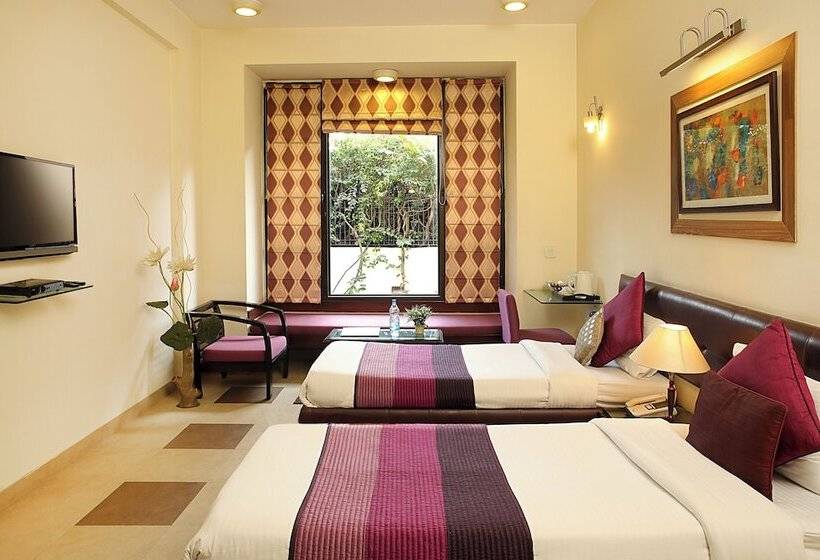 فندق Ahuja Residency Parklane, Gurgaon