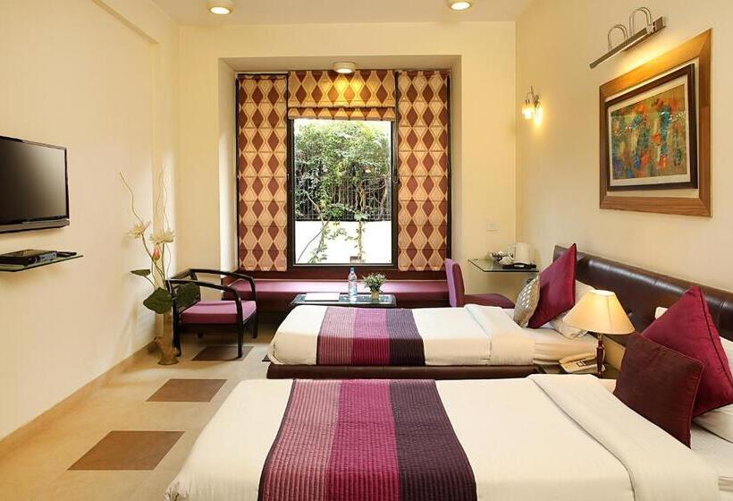 فندق Ahuja Residency Parklane, Gurgaon