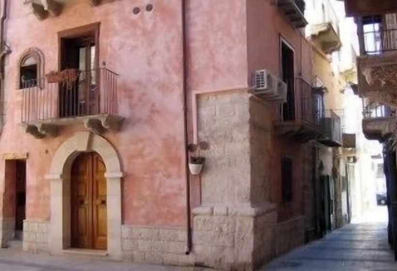 هتل Antica Dimora San Girolamo