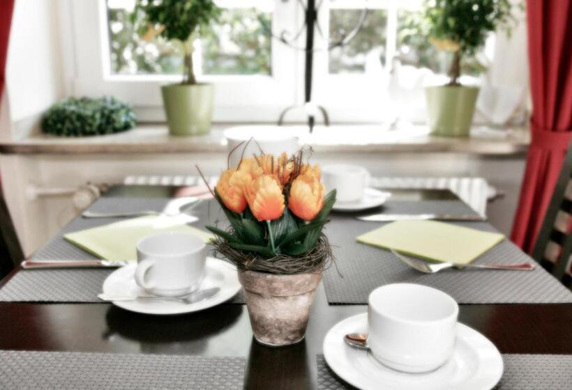 בית מלון כפרי Biederstein Am Englischen Garten