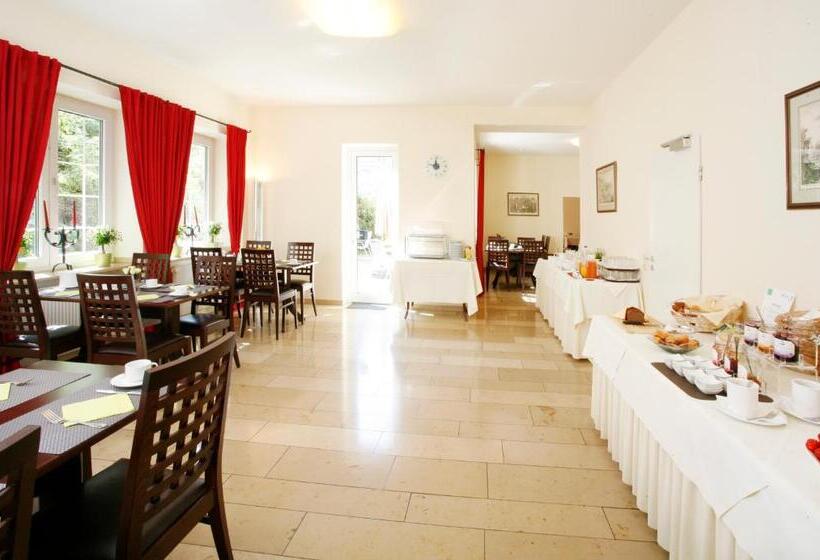 בית מלון כפרי Biederstein Am Englischen Garten