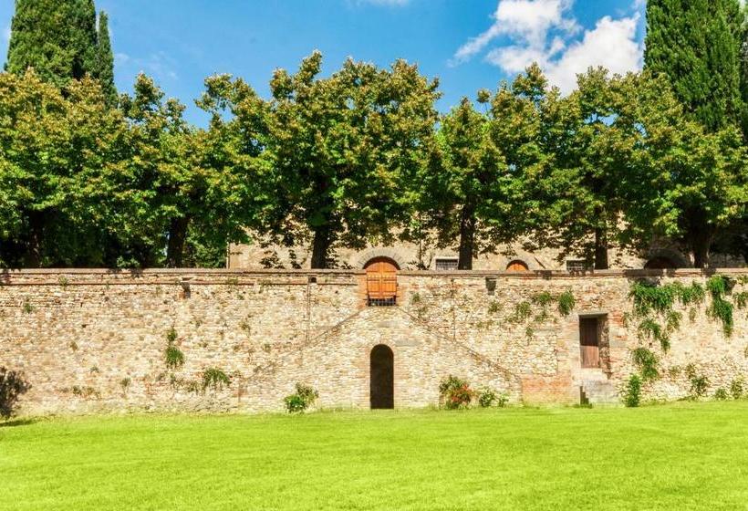 هتل Castello Di Fezzana