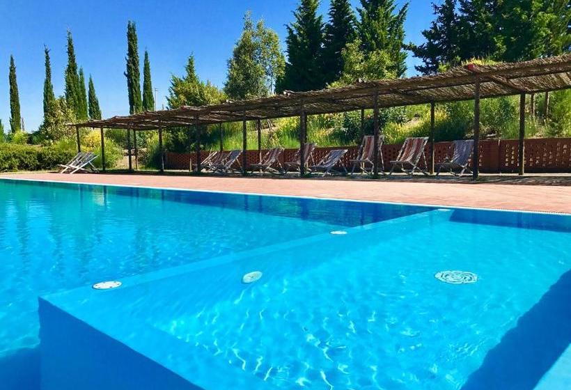 هتل Castello Di Fezzana