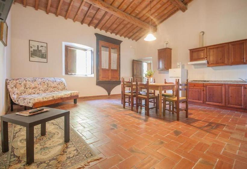 هتل Castello Di Fezzana