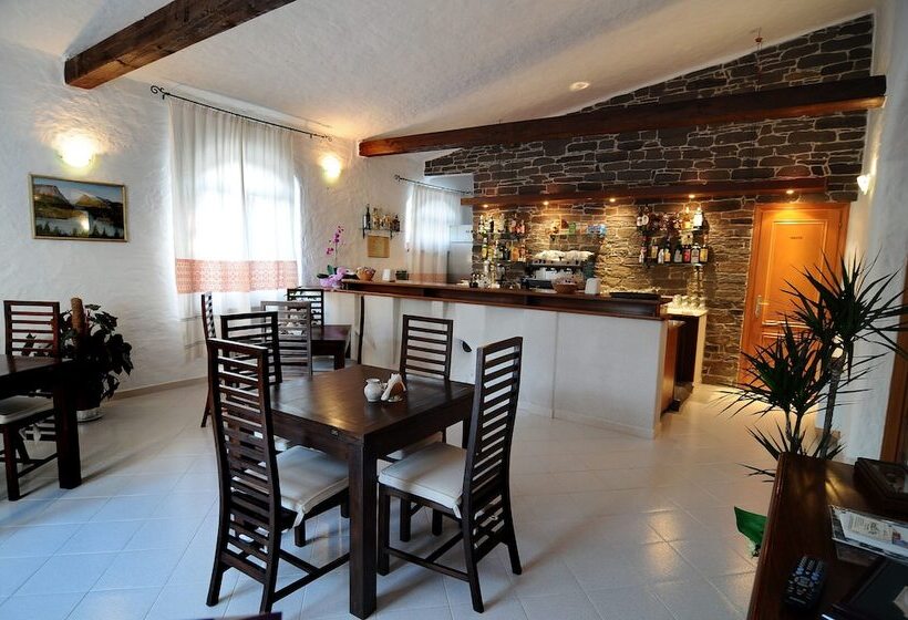 فندق Villa Cedrino