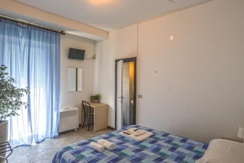 Отель Continental