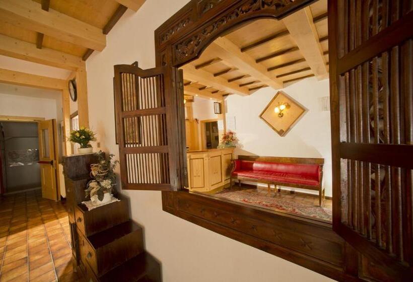 בית מלון כפרי Dalla Serra