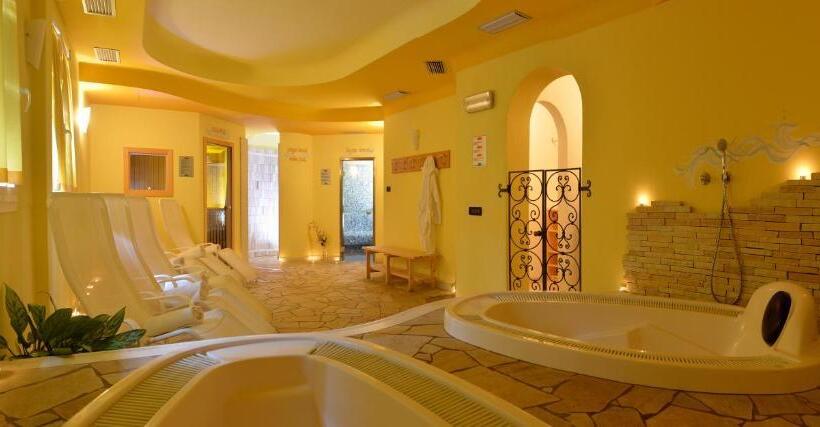 בית מלון כפרי Dalla Serra