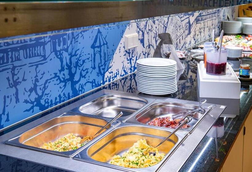 فندق Der Akademie Caritas Pirckheimer Haus