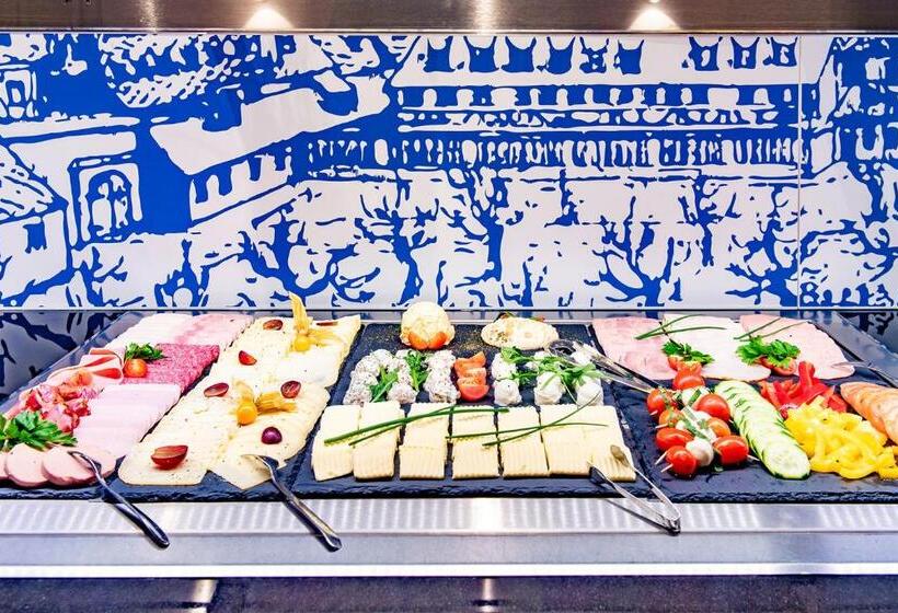 فندق Der Akademie Caritas Pirckheimer Haus