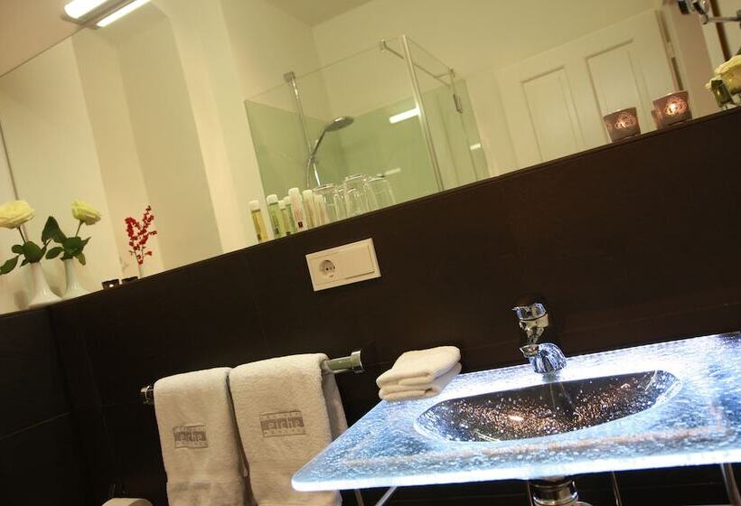 هتل Deutsche Eiche