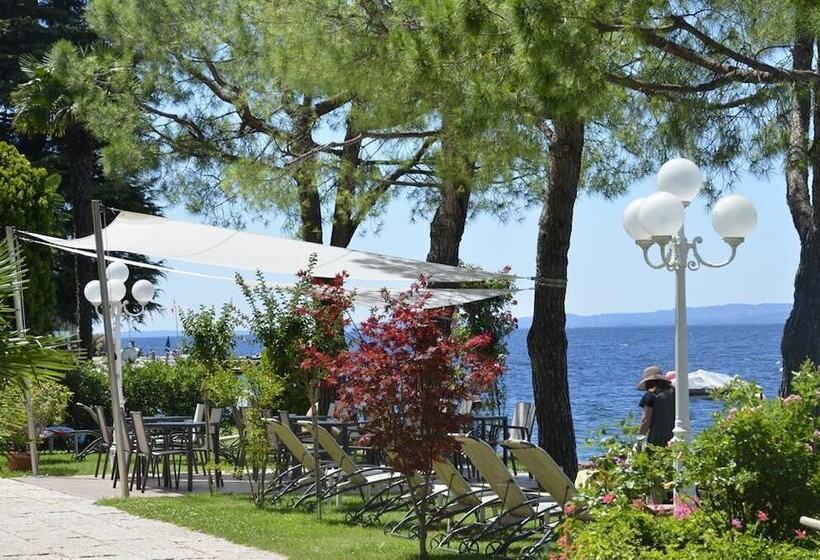 ホテル Du Lac   Relax Attitude