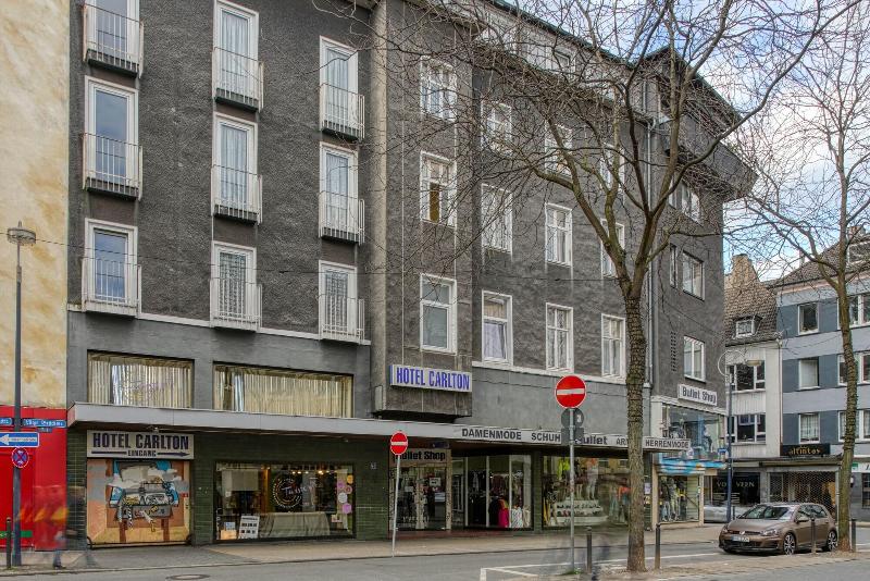 בית מלון כפרי Carlton