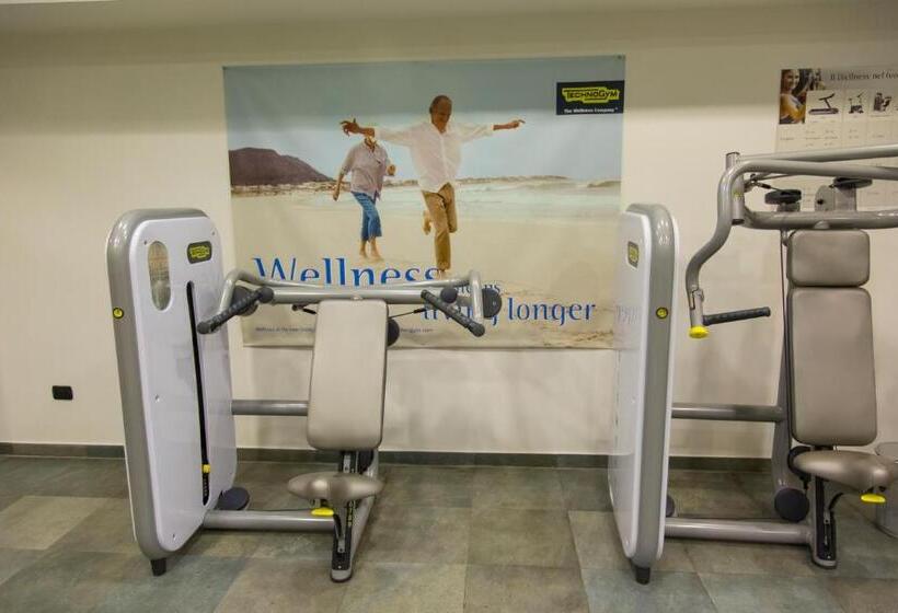 فندق Futura Centro Congressi