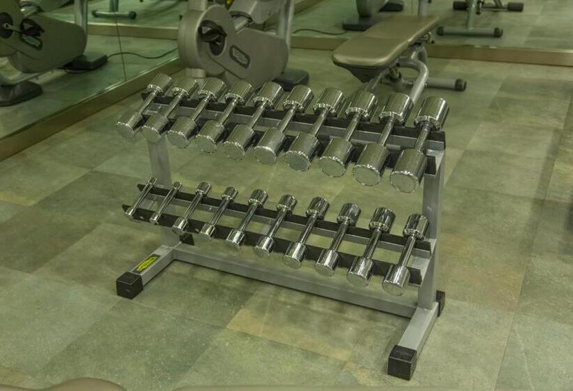 호텔 Futura Centro Congressi