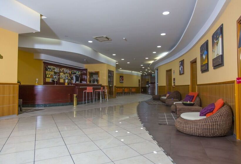 فندق Futura Centro Congressi