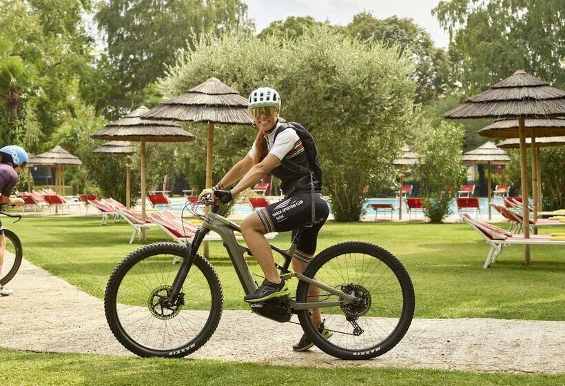 Отель Garda Sporting Club