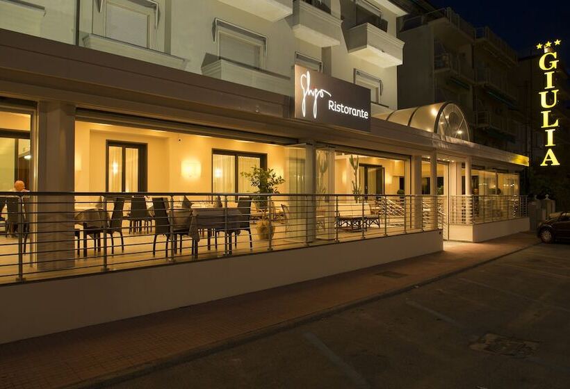 ホテル Giulia