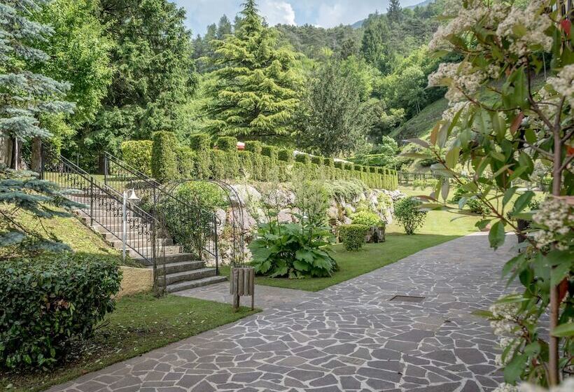 Good Life Hotel Garden