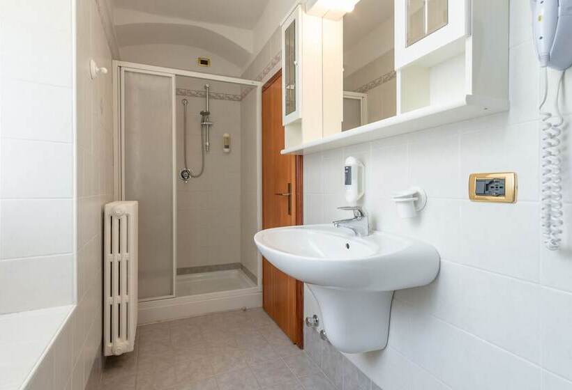 Good Life Hotel Garden