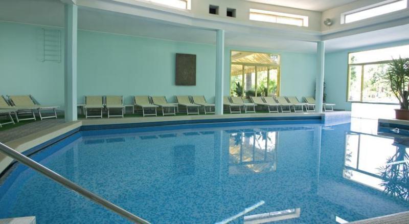 فندق Harrys' Garden