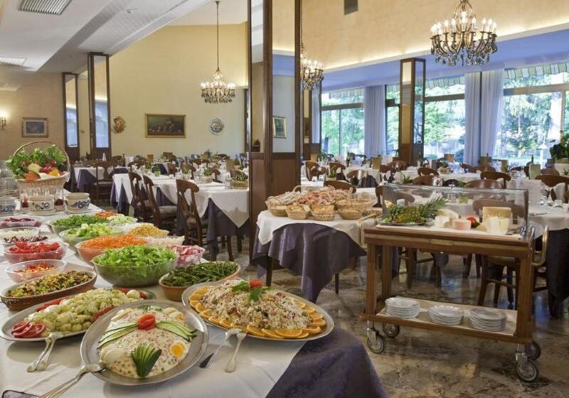 فندق Harrys' Garden