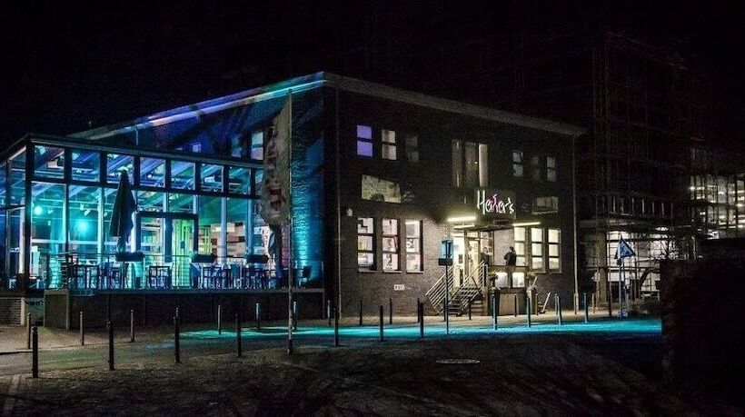 Отель Heiner S Park