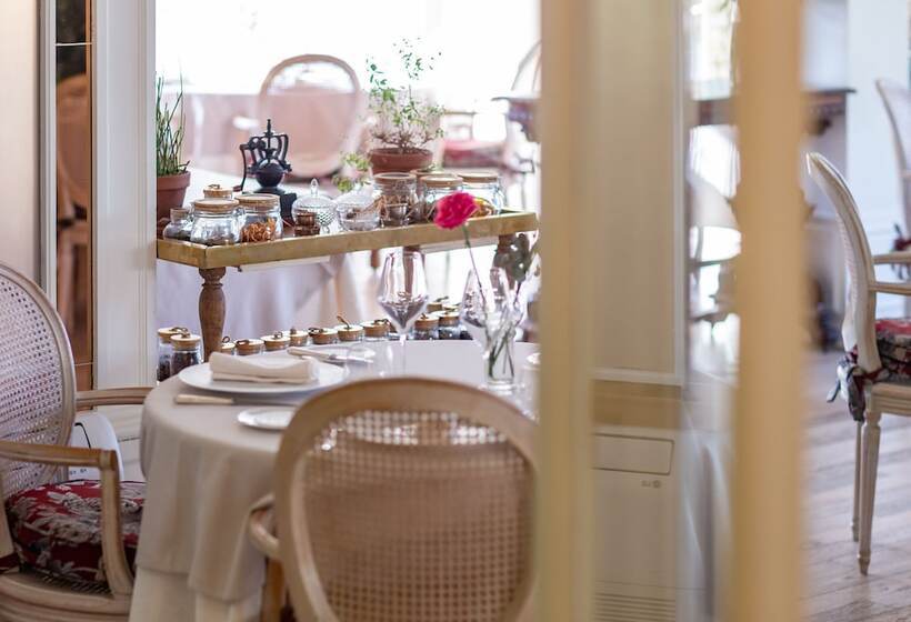 Отель Restaurant Le Centenaire