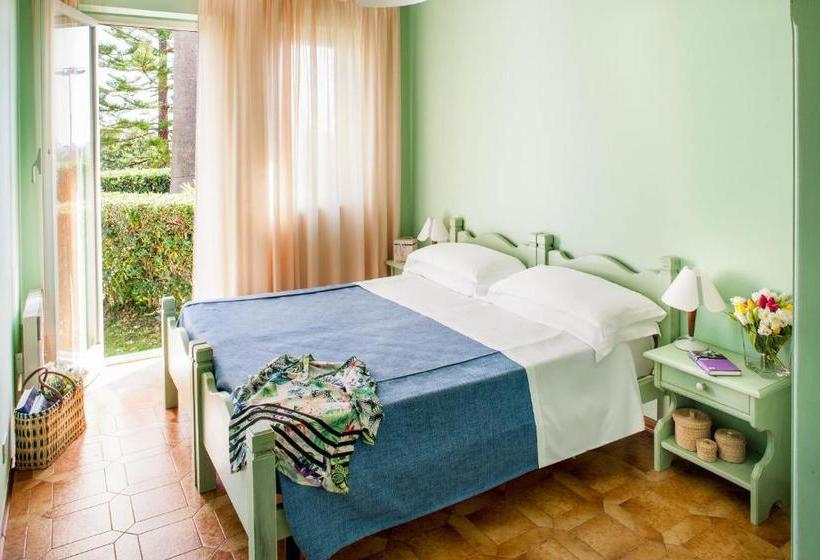 בית מלון כפרי Il Borgo Della Rovere