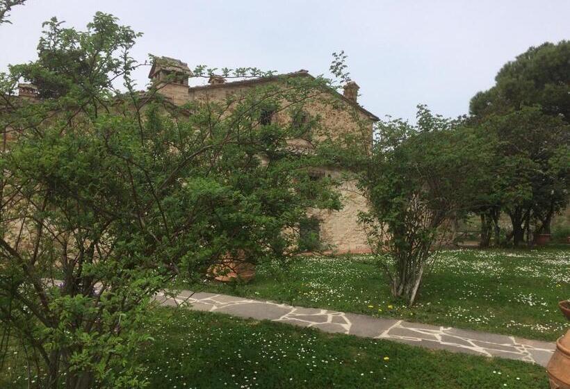 Отель Albergo Il Colombaio